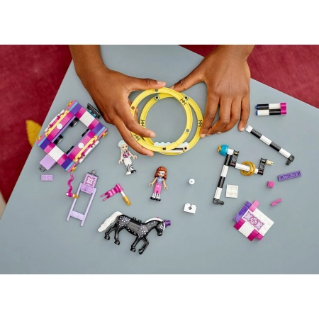 Klocki LEGO Friends 41686 Magiczna akrobatyka 6+